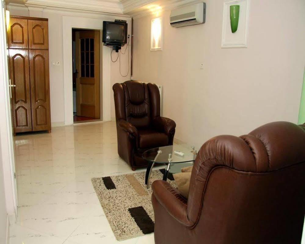 فندق سارا بريشتاين المظهر الخارجي الصورة
